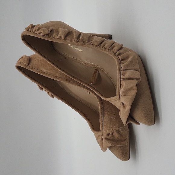 1456- BCBGeneration Women's Heel Shoes Size 8 B - Picture 2 of 13